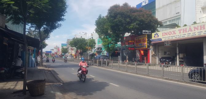 BÁN NHÀ MT NGUYỄN OANH P6 - TRỤC ĐƯỜNG CHÍNH GV - RA SÂN BAY TÂN SƠN NHẤT 20P - GẦN NGÃ TƯ