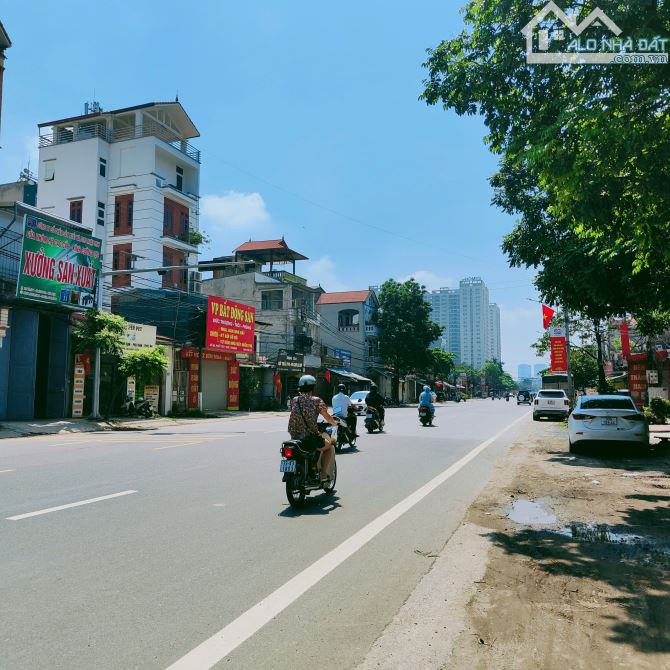 Bán đất 42m2,mặt tiền 3.6m, thị trấn Trạm Trôi,đường thông ,gần ô tô tránh