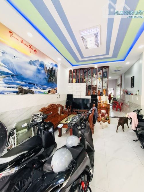BÁN NHÀ BÌNH TÂN 56m2 4PN Hẻm Xe Hơi Chiến lược thông Tỉnh Lộ 10.