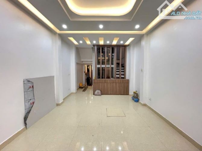 HIẾM NHÀ BÁN NGUYỄN ĐÌNH CHIỂU, Ở LUÔN, THANG MÁY, VIEW HỒ, 45M2 GIÁ CHỈ 12 TỶ