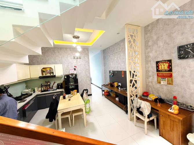 CHÍNH CHỦ BÁN NHÀ ĐẸP 2 TẦNG FULL NỘI THẤT – KHU THANH LƯƠNG HÒA XUÂN Giá chỉ 5,6 tỷ (