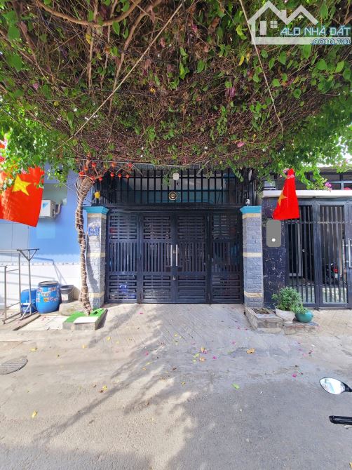 📌3.25 tỷ📌 Bán nhà cấp 4 gác lửng Big C Go  p. Đông Hoà Dĩ An 63m2