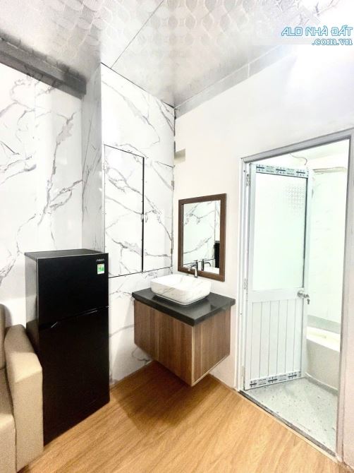 TOÀ CĂN HỘ 4 TẦNG – BIỂN MỸ KHÊ – DOANH THU 50TR/THÁNG!