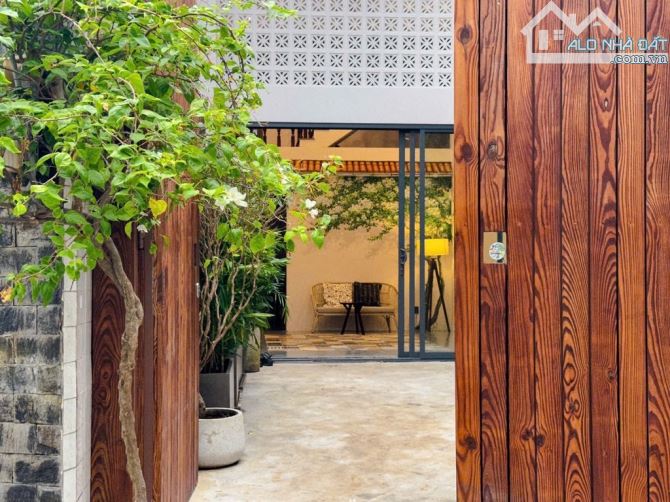 XỨNG TẦM ĐẲNG CẤP! BIỆT THỰ DECOR RẤT ĐẸP 115M2 6PN HXH 6M LÊ QUANG ĐỊNH - 23 TỶ