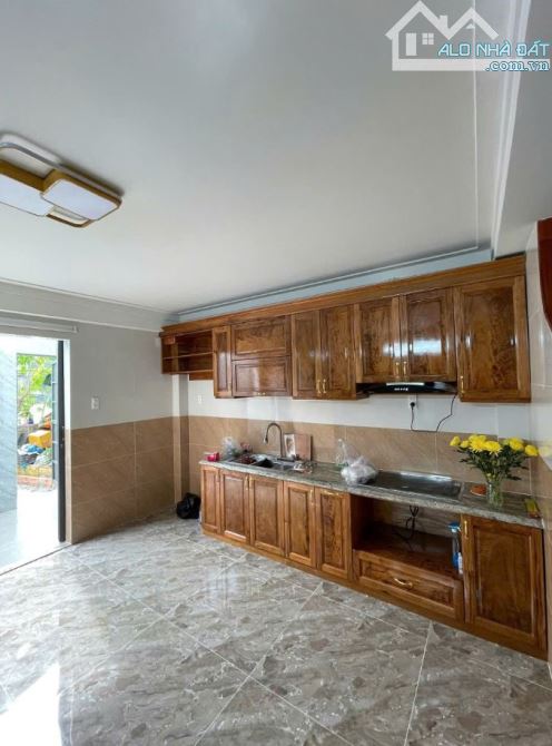 Bán nhà 2 MT hẻm  , nhà mới cứng , siêu đẹp , kế bên Hội Thánh giá nhỉnh 9 tỷ