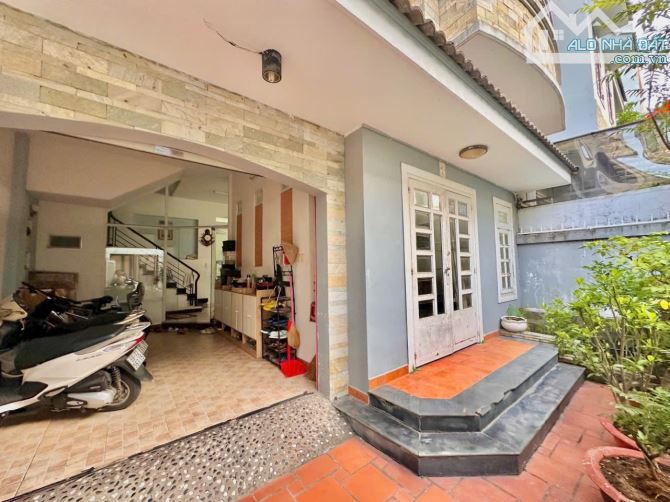 Nhà 3 tầng Khu Bên Sông Đường 23-25 Phạm Văn Đồng Sổ Hồng chỉ từ 15,7 tỷ TL mạnh