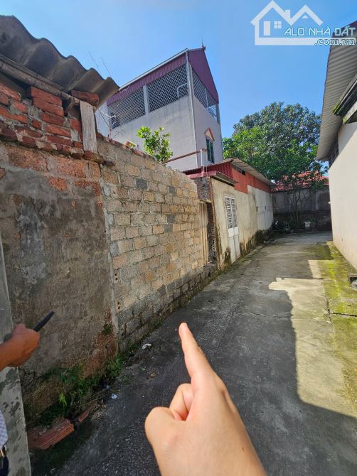 Bán đất Ngọc Tảo, cực hiếm, ngõ thông, ô tô, dân cư an  sinh, 40m giá 2 tỷ