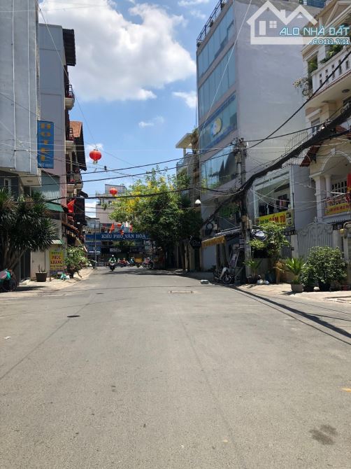 Bán đất Đẹp đường 7,5m Huỳnh Ngọc Đủ,( CẦU NGUYỄN TRI PHƯƠNG) 100m2 giá 4.8 tỷ