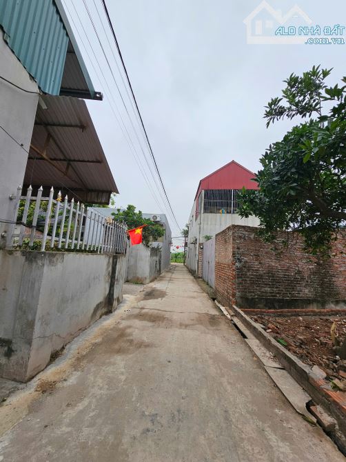 Bán 100m đất Tam Thuấn đường oto, vị trí trung tầm hành chính xã mới
