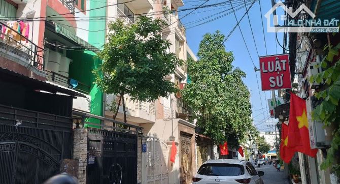 Nhà 3 tầng ô tô đỗ cửa, Lê Trọng Tấn vào DS11, 4.7 tỷ