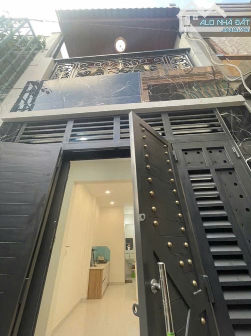 Nhỉnh 3 tỷ có ngay nhà đẹp 2 tầng - Ngang 3m X Dài 9m Full nội thất ngay Chợ Thạch Đà