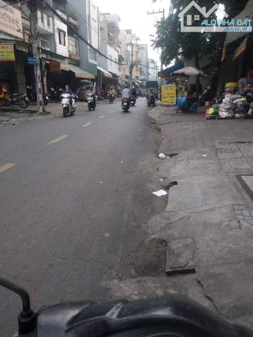 🏠5 PHÒNG CHO THUÊ - SÁT MẶT TIỀN - KHU CHỢ VẢI - NGANG 5M.