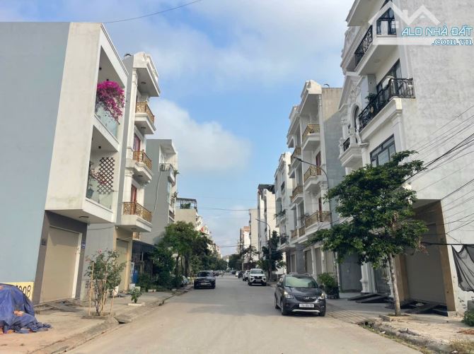 Bán lô đất 15 lê hồng phong sau sở tài chính