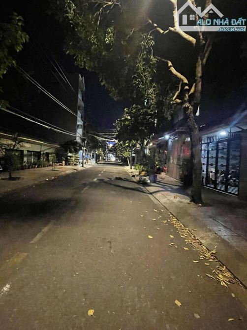 Bán gấp nhà đẹp ở ngay mặt tiền kinh doanh Ưu Long, xe hơi ngủ nhà, 88m2, SHR, nhỉnh 13 tỷ