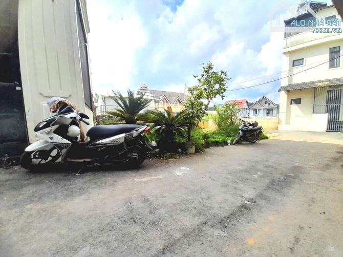 Bán đất biệt thự đẹp khu dân cư trung tâm Đà Lạt, gần chợ Chi Lăng