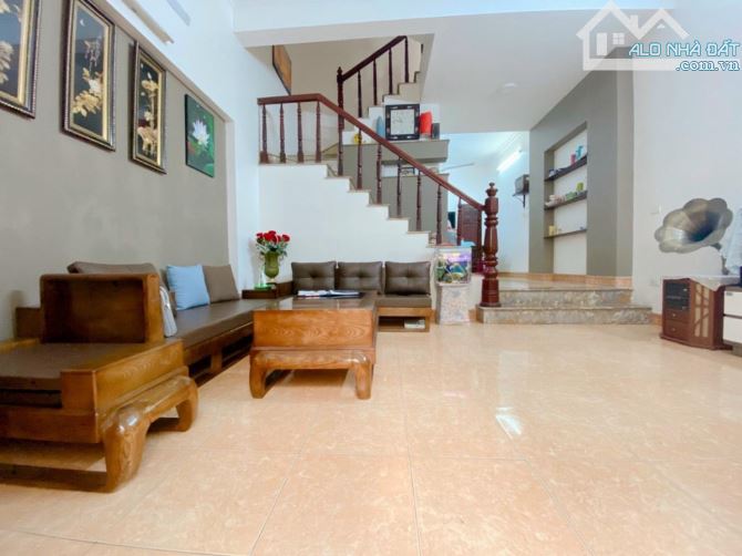 VIP TRUNG TÂM HÀ ĐÔNG ĐƯỜNG 18M MỖ LAO DT 76M*4T*5M*10,5 TỶ CÓ THƯƠNG LƯỢNG