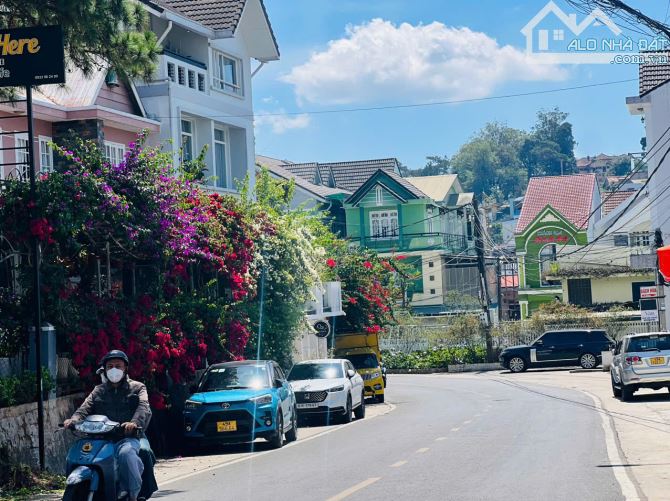 BÁN NHÀ ĐẤT CỰC ĐẦU TƯ TẠI MẶT TIỀN THI SÁCH  ĐÀ LẠT THUẬN TIỆN NGHỈ DƯỠNG KINH DOANH