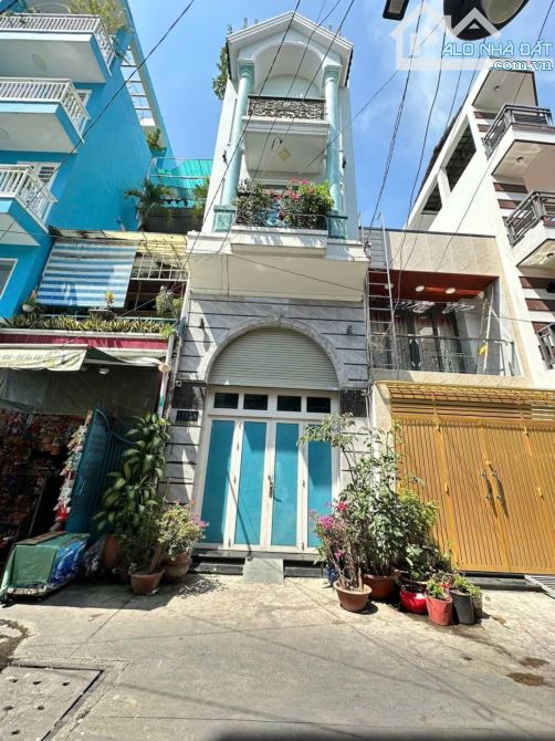 QUẬN 8, NGỘP BANK, 4.8 x 15m, 6 TẦNG 11.5 TỶ - Không 982.757.393