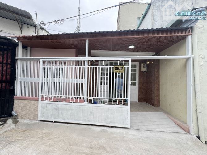 Nhà đẹp giá hạt dẻ tai trung tam q12- rộng 60m2- gìa chỉ hơn 1ty- oto đo cua