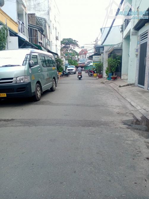 Bán nhà hẻm cấp 4 đường TTN q12, có dòng tiền xoay vòng  , giá chỉ nhỉnh 4,5 tỷ