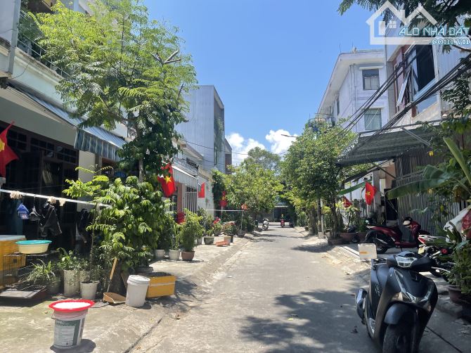 Bán nhà MT gần chợ Mân Thái, 65m2, 2 Tầng, Nhỉnh 4 Tỷ