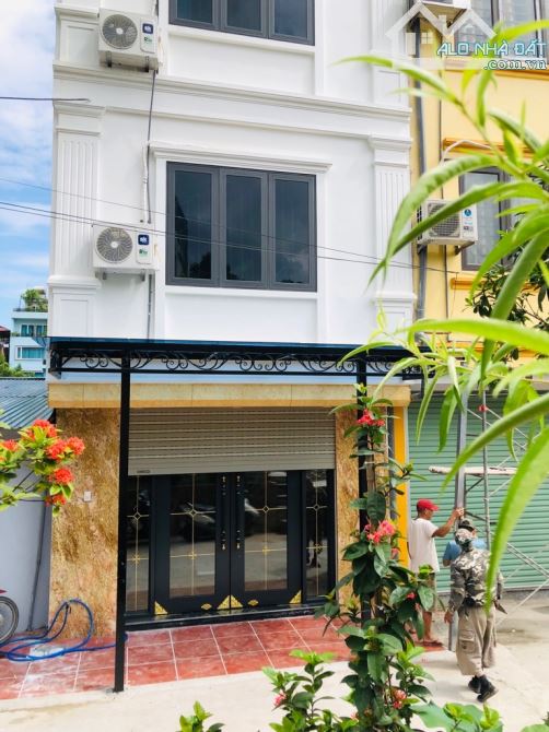 NHÀ ĐẸP 5 TẦNG THANG MÁY – NGỌC LÂM – OTO – FULL NỘI THẤT – KINH DOANH – Ở NGAY