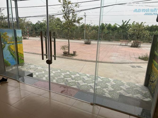 Bán nhà Thôn Hoàng Xá Kiêu kỵ Gia lâm 100m2 x 4 tầng  vỉ hè 10m giá 8.8 tỷ