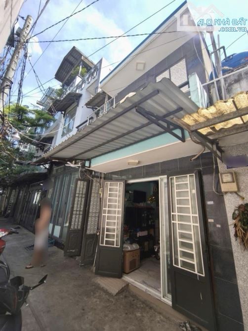 Bán nhà gần Lê Thúc Hoạch, Tân Phú, ôtô tới cửa, 3x5 - 2 tầng, chỉ hơn 1 tỷ