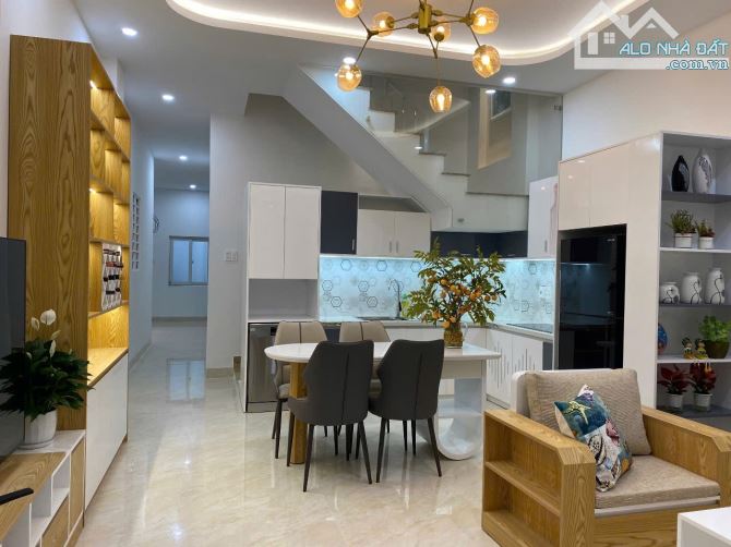 Bán nhà căn góc đường chí linh , Phước Hoà , Nha Trang