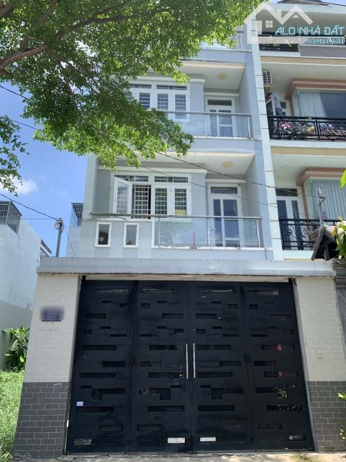 Bán nhà mặt tiền đường 20m KDC Phú Lợi Phường 7 Quận 8. Nhà vuông vức, thiết kế hiện đại t