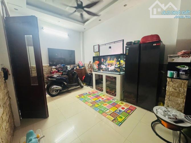 NHÀ RIÊNG TÂY MỖ – 41M² – NGÕ NÔNG – 15M Ô TÔ TRÁNH – TIỆN ÍCH VINHOME – 5 NGỦ – 6.5 TỶ .
