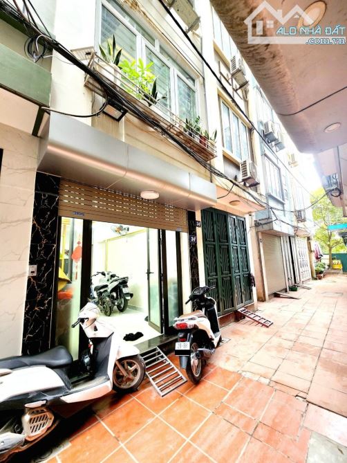 Bán nhà Tam Trinh - 31m² 5 tầng - Đầy đủ nội thất dân xây - giá hơn 6 tỷ