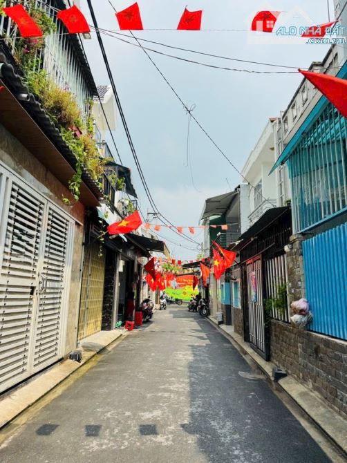 ❤️Nhà 3 tầng đường TTH20, phường TÂN THỚI HIỆP , Q12, dt 50m2(4,8mx10,5m) Hẻm 5m thông💰4,