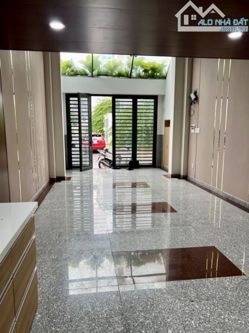 Chỉ 8,1 Tỷ - nhà Đẹp 6 Tầng, Full Nội Thất, HXH Thông, khu Phân Lô chợ An Nhơn
