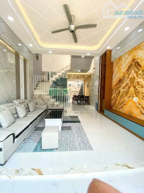 📢 GIẢM SỐC! MẶT TIỀN NGUYỄN ĐÌNH CHIỂU, KINH DOANH VIP, THANG MÁY - 5 TẦNG
