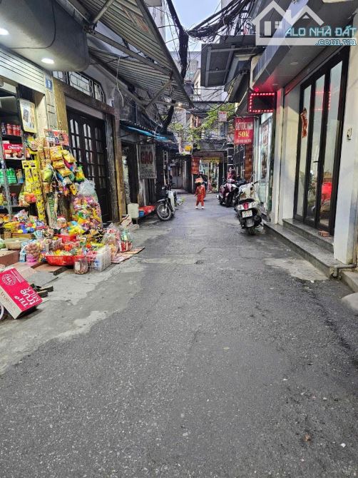 MẶT NGÕ THÔNG-KINH DOANH- BA ĐÌNH- Ô TÔ NHỎ ĐỖ CỔNG-MẶT TIỀN RỘNG-30M2*3T