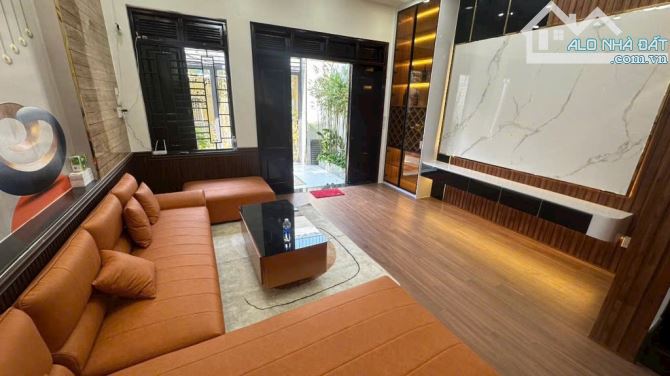/-flag /-rose Nhà 3  TẦNG 4x20,3PN, 5 tỷ 650Lê Văn Khương, Hiệp Thành ,Quận 12  Kết cấu: n