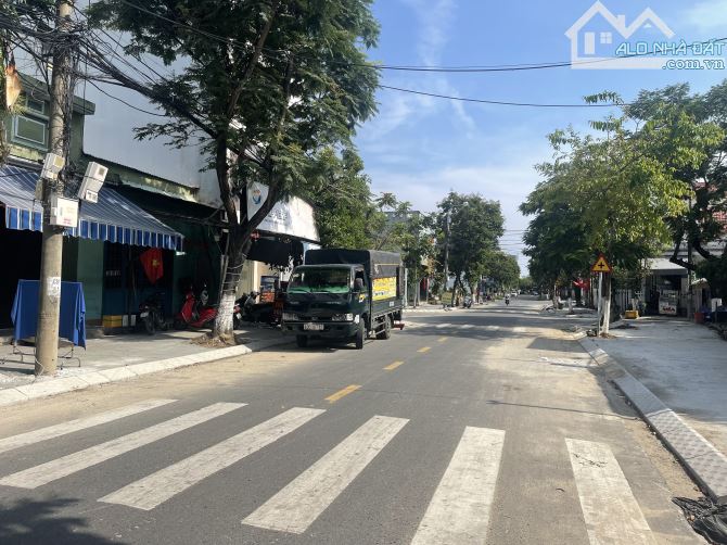 Bán Nhà Phạm Vấn 7.5m, Gần Bãi Tắm Sơn Trà, 71m2, 3 Tầng Chỉ 6.x Tỷ