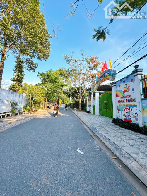 NP528 Bán nhà mặt tiền kinh doanh sau Trường Cấp 3 Nguyễn Trãi