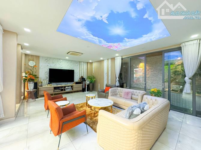 Nhà mặt tiền đường Lê Tân Quốc, VIP Tân Bình
