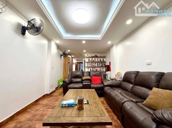 [ THIẾT KẾ HIỆN ĐẠI ] GẦN CHỢ TÂN MỸ, 4.1x12.4m, 4 TẦNG, 3 TỶ 6