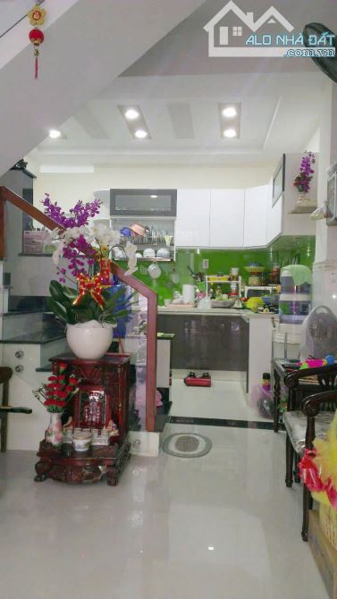 BÁN NHÀ QUẬN 3 - LÝ CHÍNH THẮNG - 5 TẦNG - 7,7 TỈ ĐỒNG