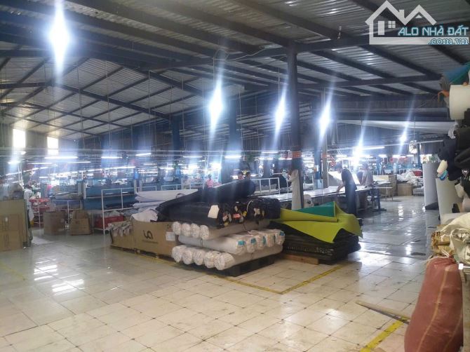 Bán Xưởng Sản Xuất gần 2400m2 Đã Đóng SKC Thuộc Vĩnh Cửu Đồng Nai Giá Chỉ 13,5 Tỷ