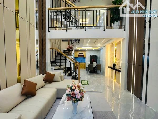 🔥 NHÀ ĐẸP HẺM XE HƠI – NGÃ TƯ CAO THẮNG & ĐIỆN BIÊN PHỦ – GIÁ 17 TỶ