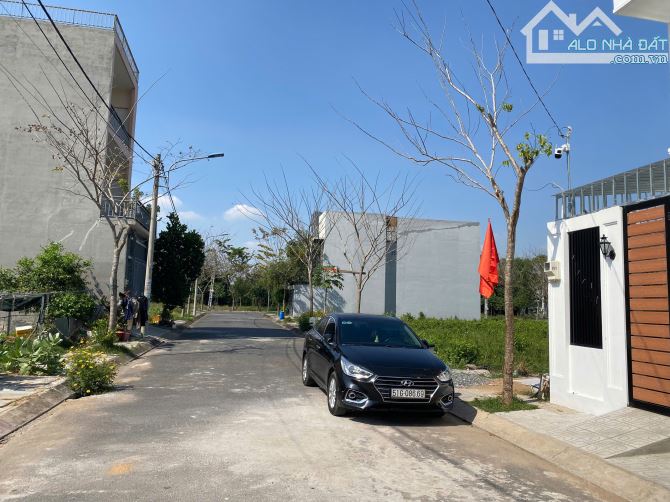 bán đất khu Vạn Phát Hưng đường Trường Lưu,P Long Trường , Q9 - DT: 81 m2