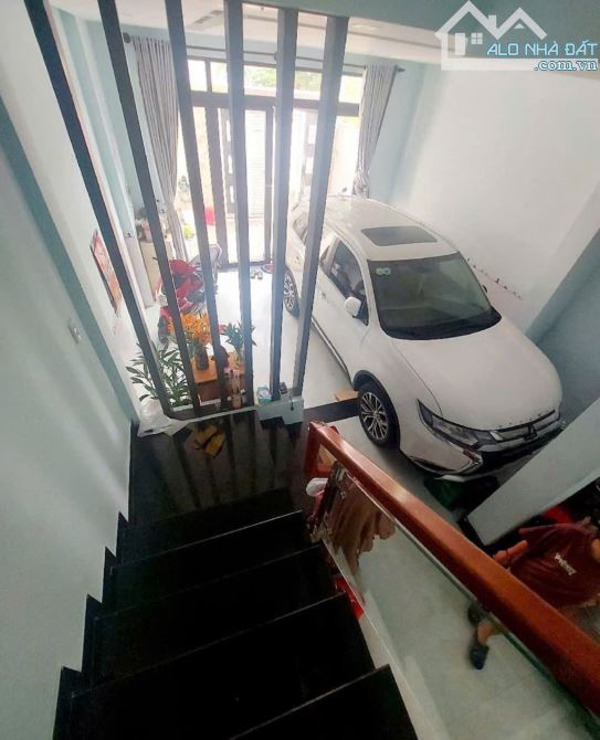 Chủ rất Thiện Chí bán căn nhà 3 tầng đường Hồ Thấu,  gần Võ Nguyên Giáp - Biển Mỹ Khê