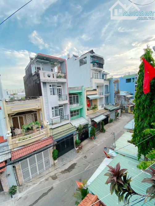 80M2. HẺM XE TẢI 8M - PHAN HUY ÍCH - GÒ VẤP - CÁCH MT 50M - DT 80M(4.2 x 19), NHỈNH 10 TỶ