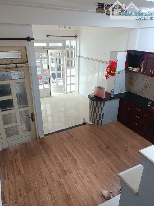 Bán Nhà Phố Phường 2 Đà Lạt SRXD - Chỉ Với 3 Tỷ 4