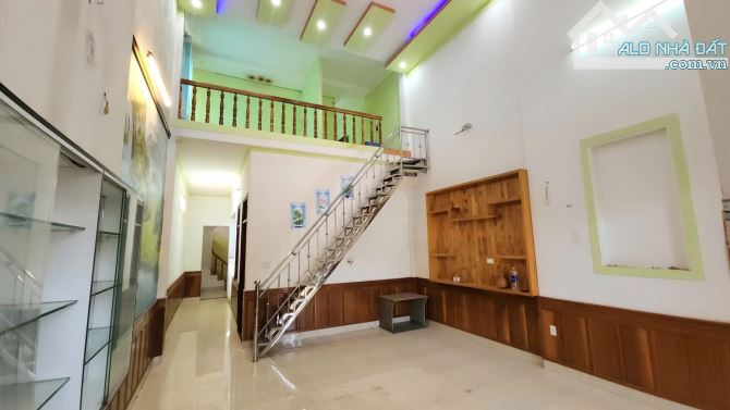 Nhà 2 mặt tiền trước sau hẻm Hà Huy Tập