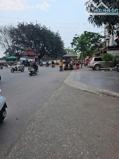 C, C,BÁN 1 LÔ ĐẤT ,TẶNG NHÀ XƯỞNG  ( RẺ) 1,5TỶ  PHÙ KHÊ 170M2 - 7.5M -